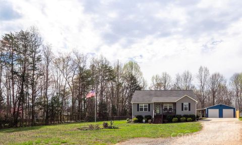 2979 Greenleaf Road Clover SC 29710