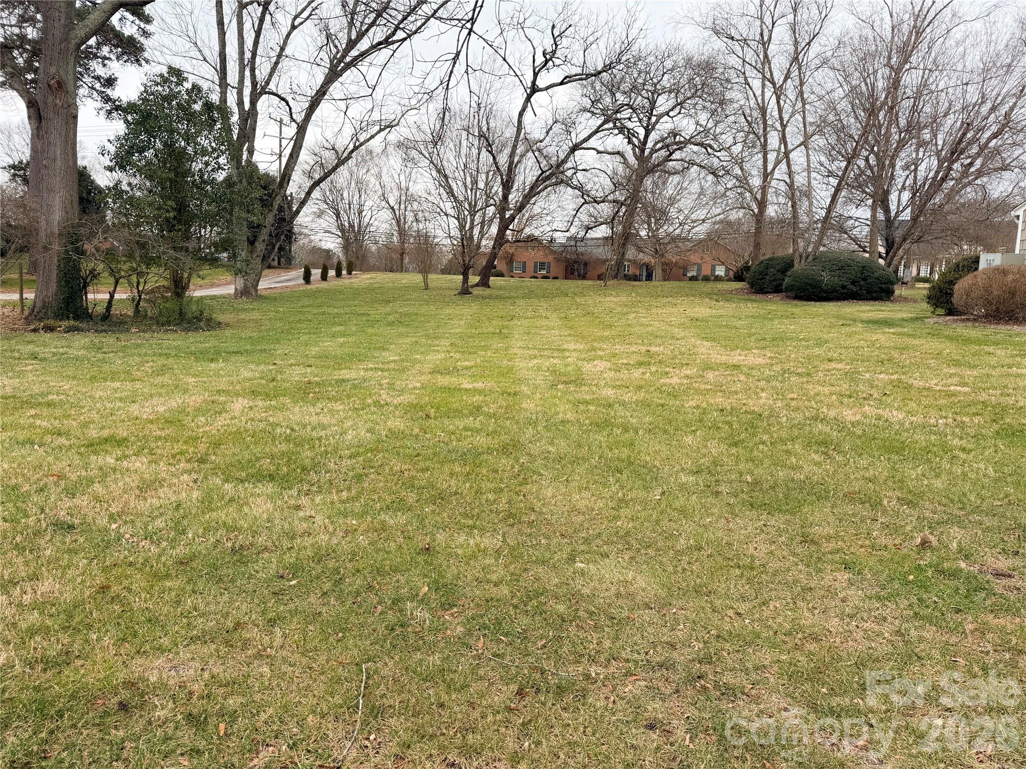 0 W Henderson Street