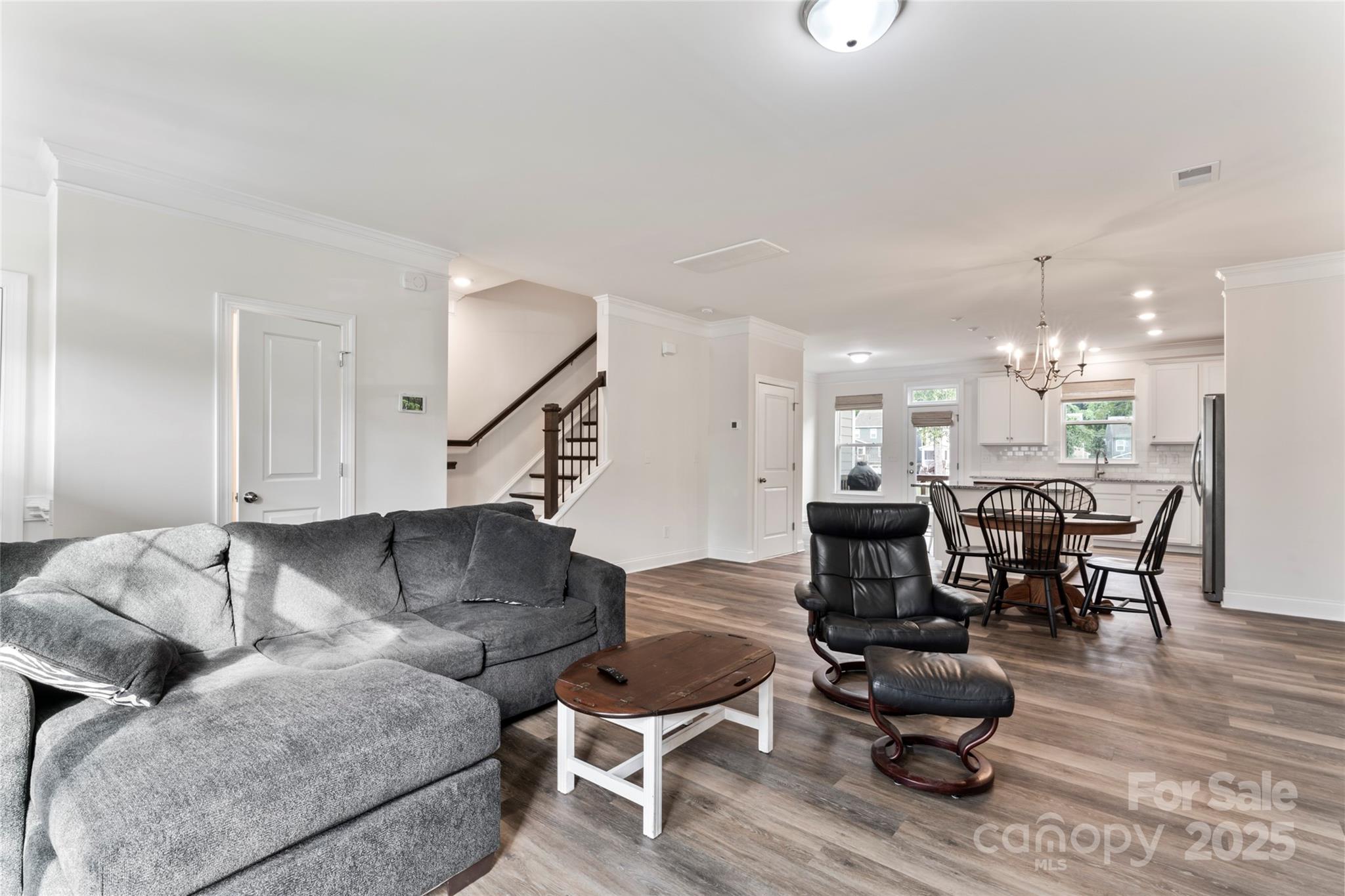 2105 Laurel Village Circle