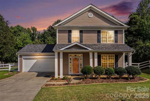 Photo of 10878 Store House Court, Davidson, NC 28036 (MLS # 4416220)