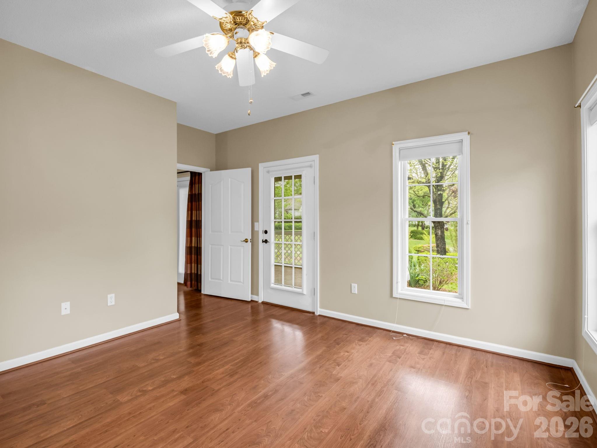 Deerlake Village - Residential