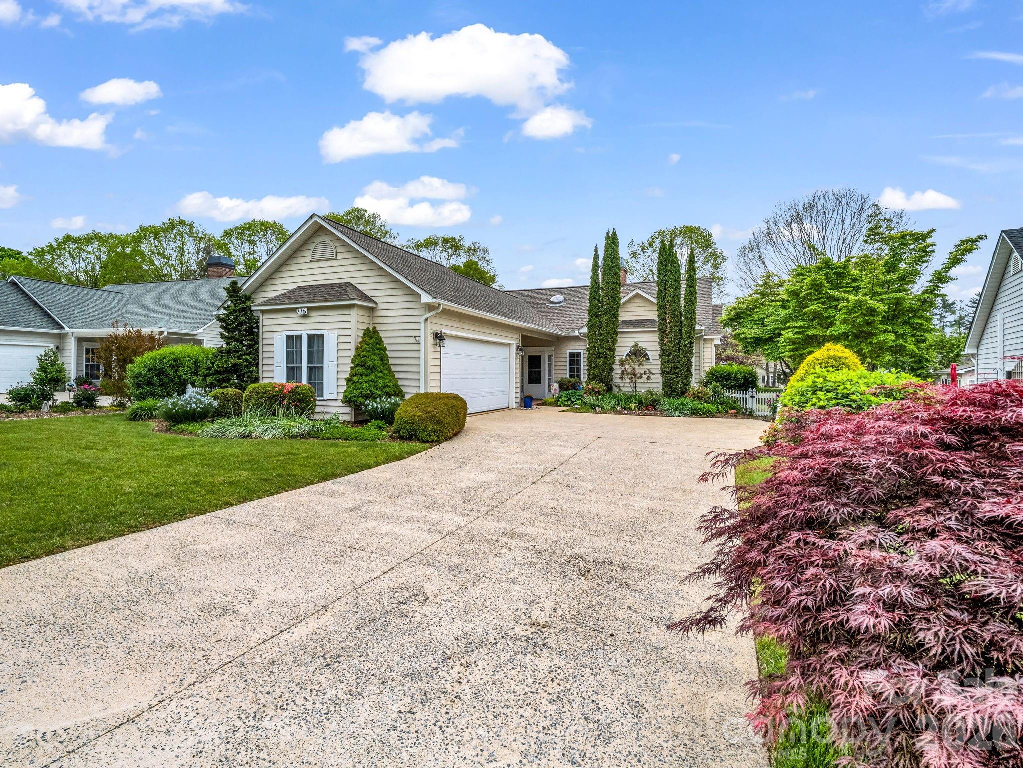 Deerlake Village - Residential