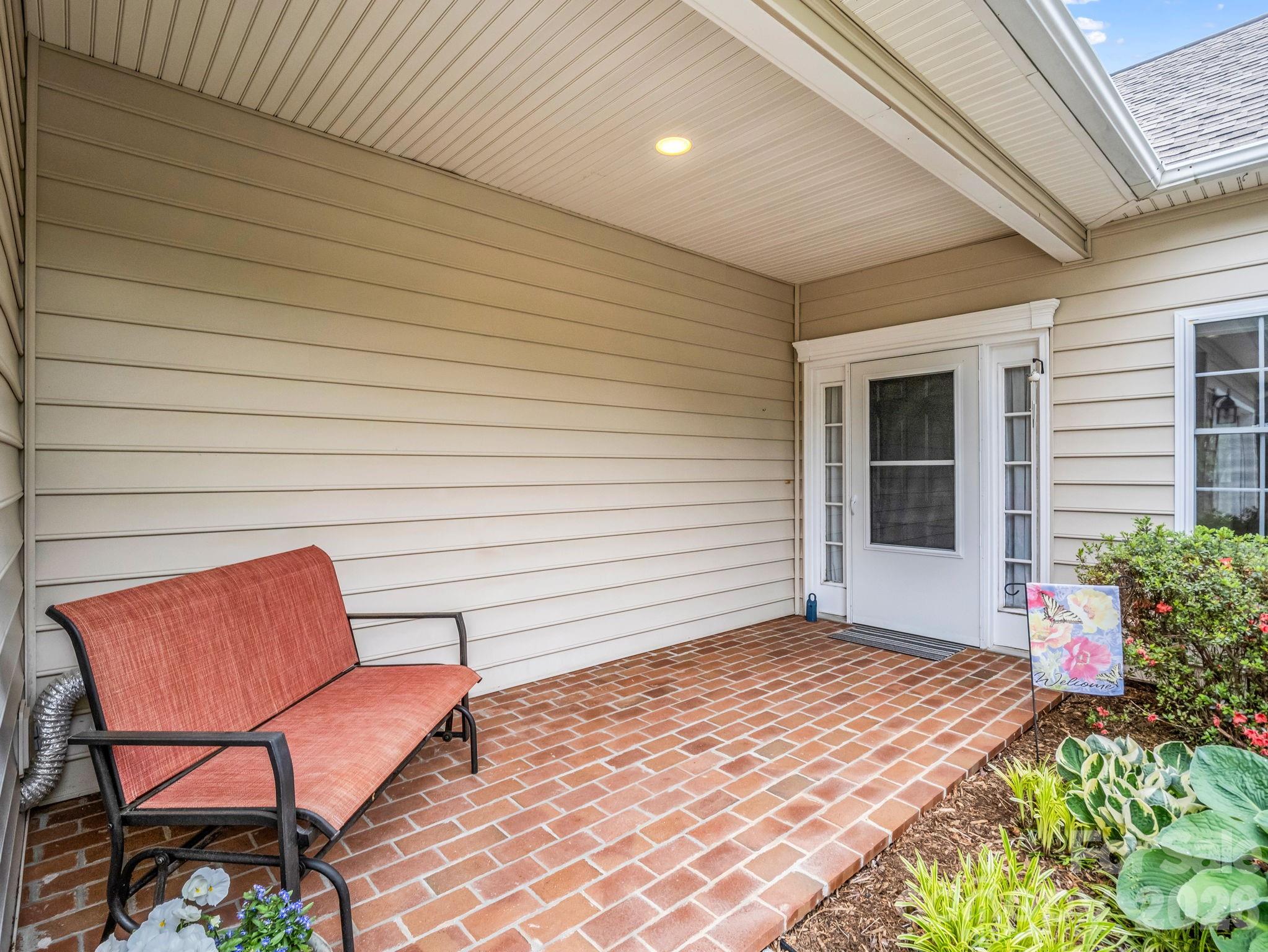 Deerlake Village - Residential