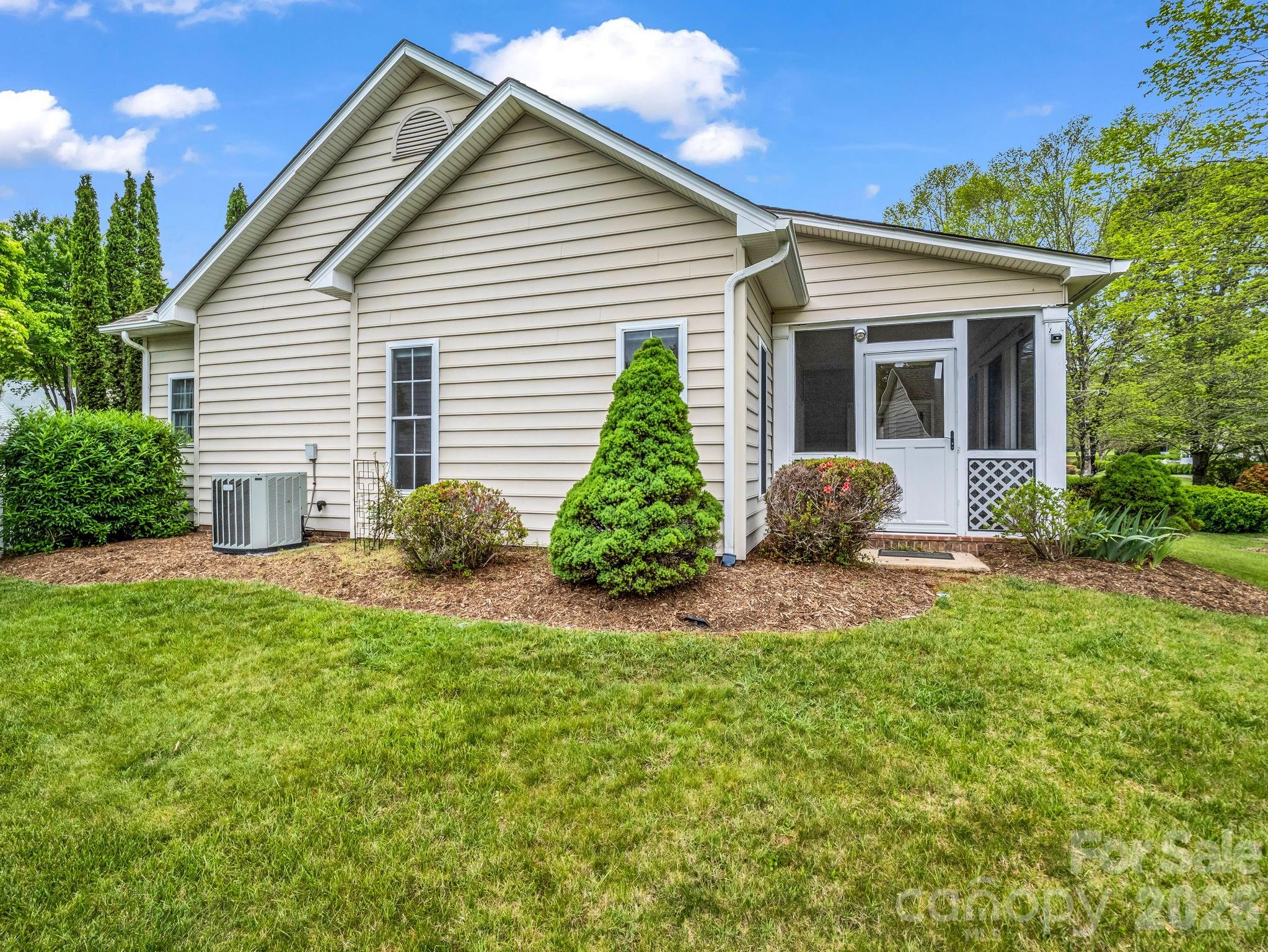Deerlake Village - Residential