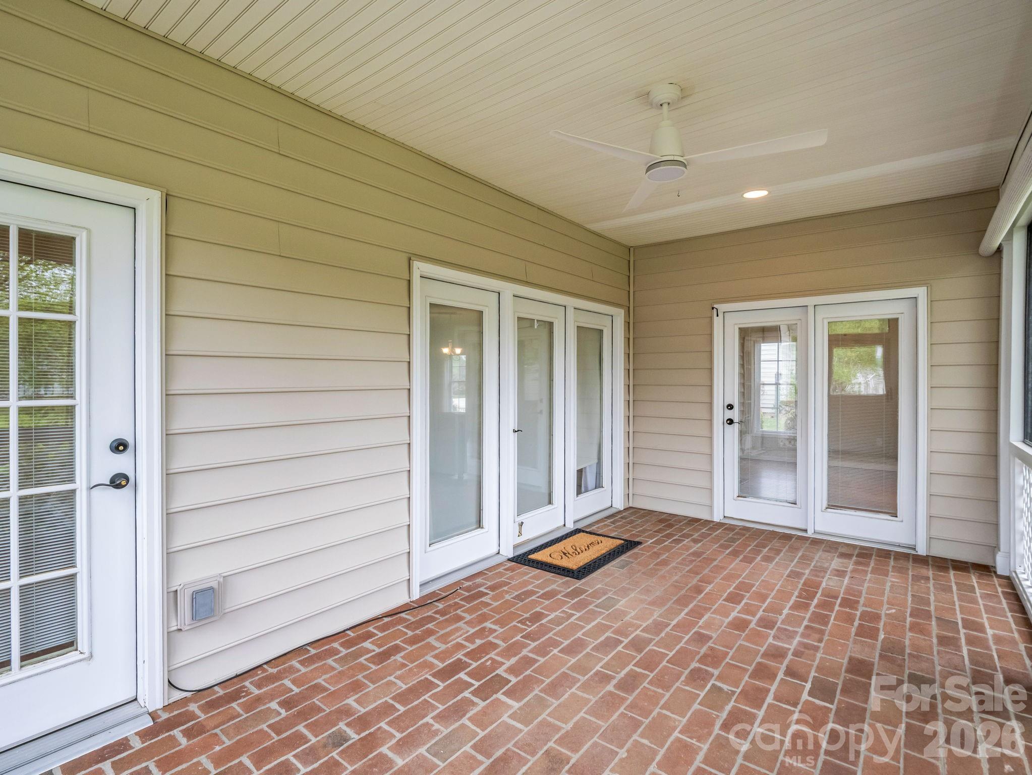 Deerlake Village - Residential