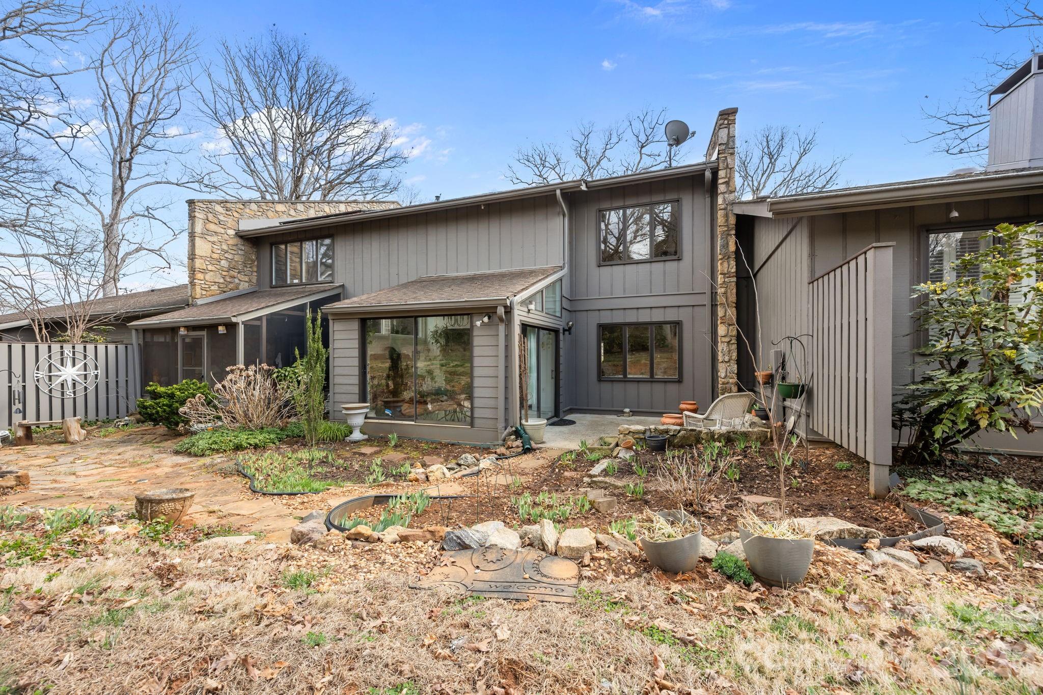 102 Crowfields Drive