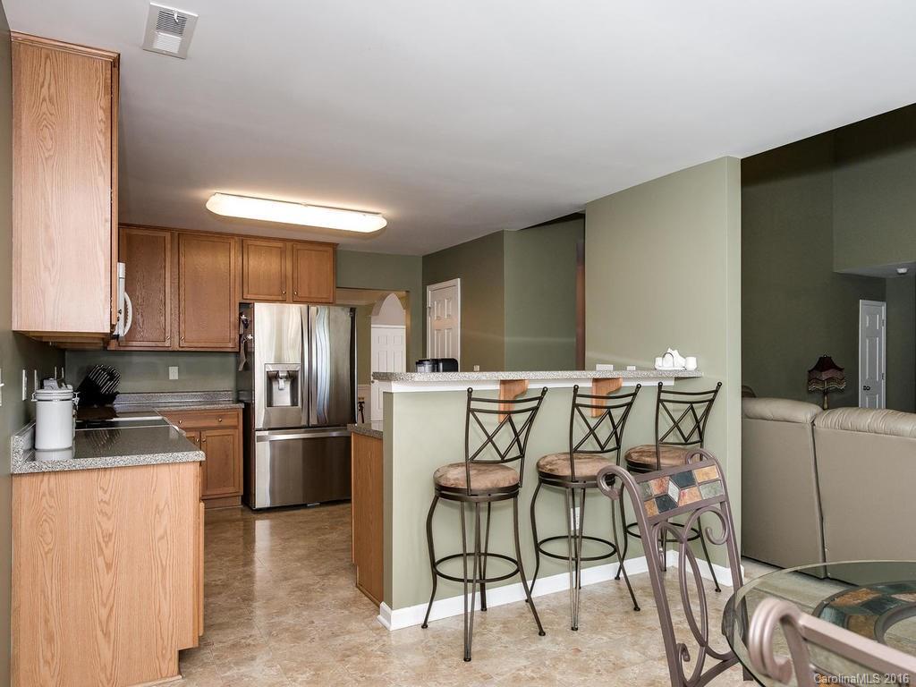 Sandy Pointe - Residential