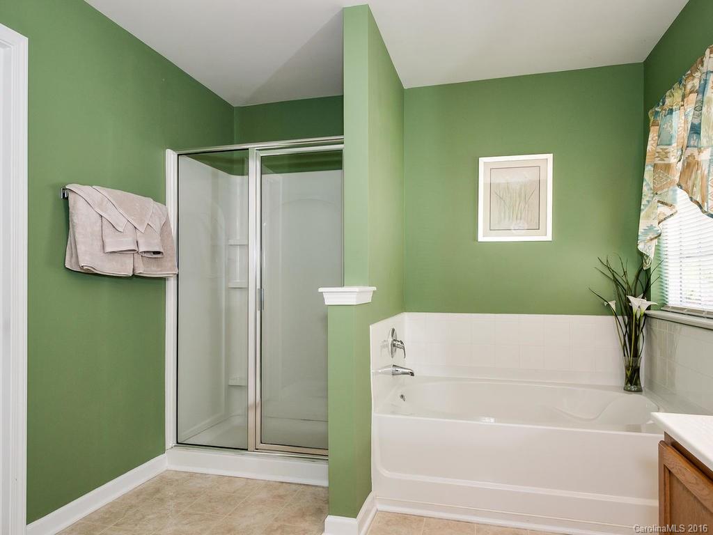 Sandy Pointe - Residential