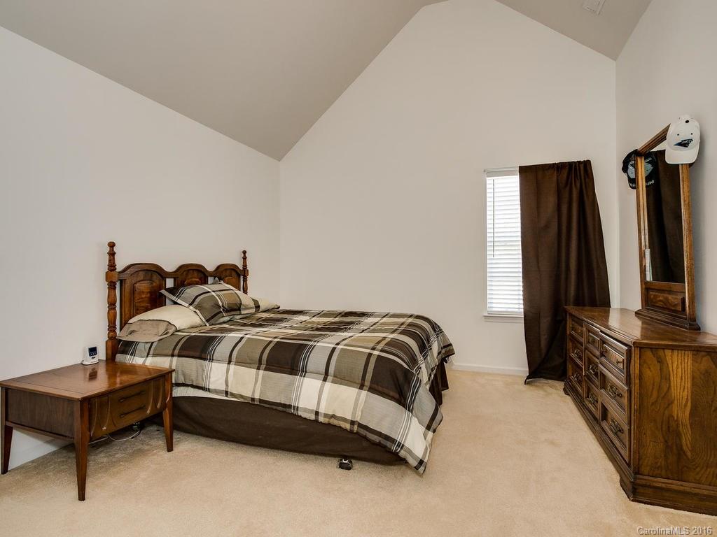 Sandy Pointe - Residential