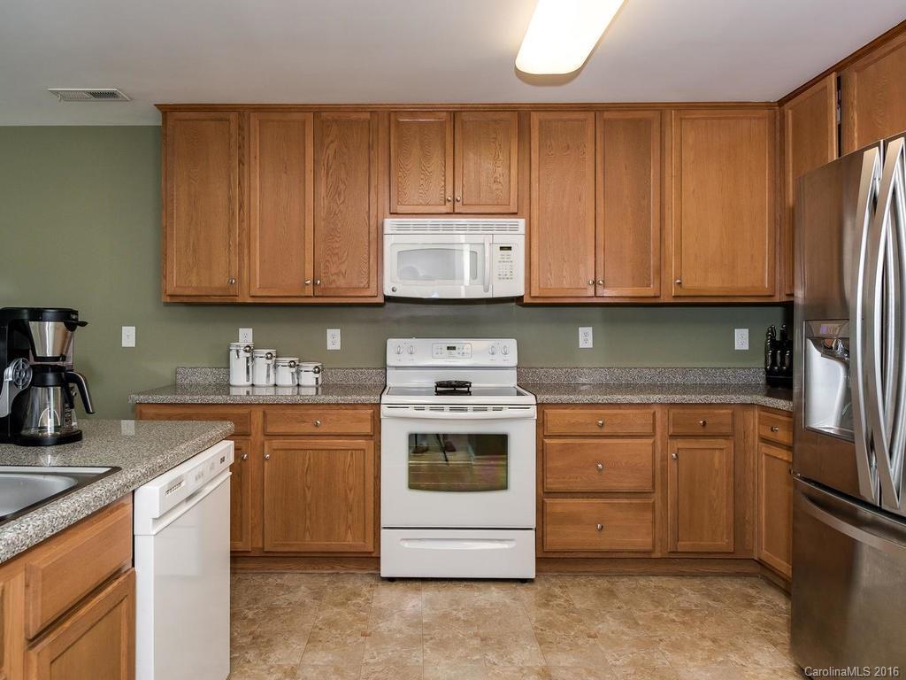 Sandy Pointe - Residential