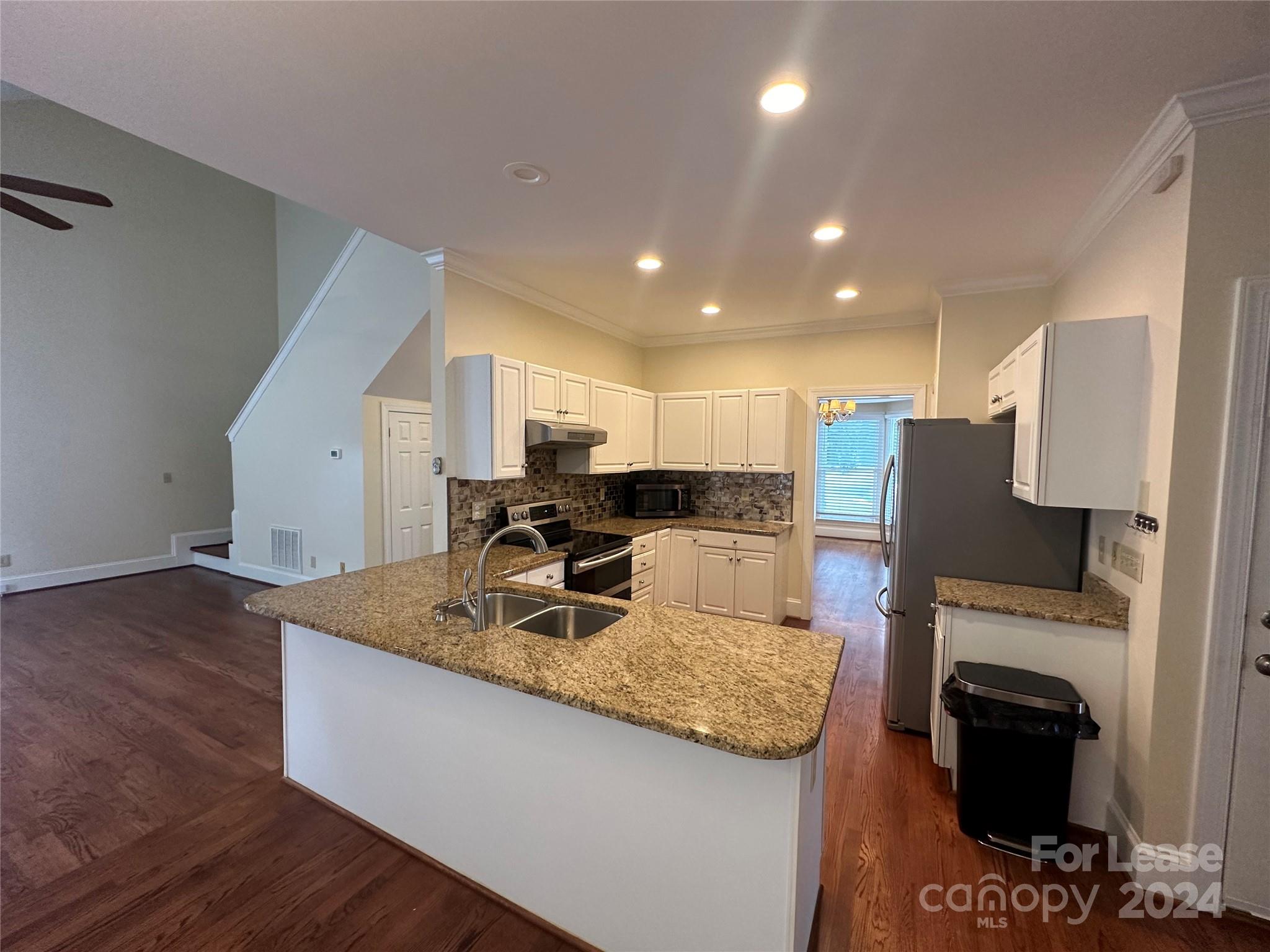 Beverly Crest - Residential Lease