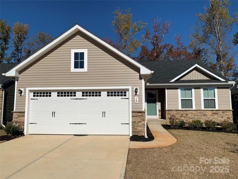 Photo of 18 Timberwild Drive, Greenville, SC 29605 (MLS # 4319119)