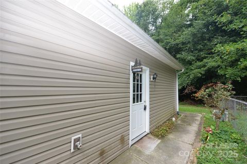 735 Seven Springs Way Denver NC 28037