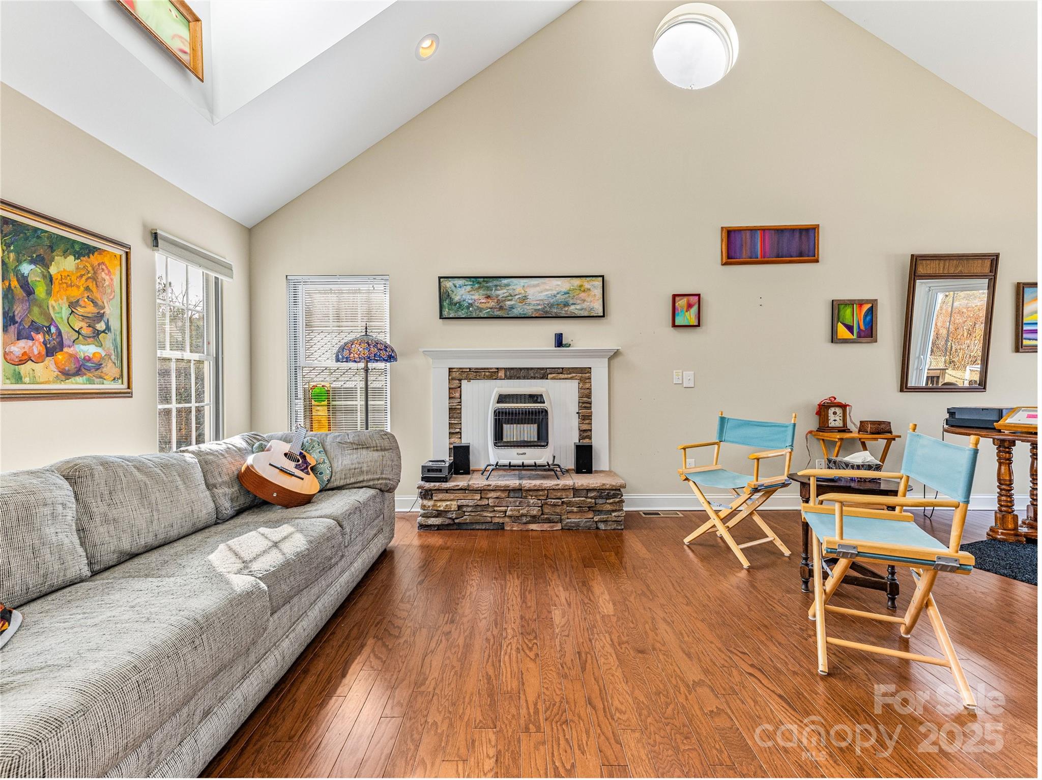 14 Hildebrand Street