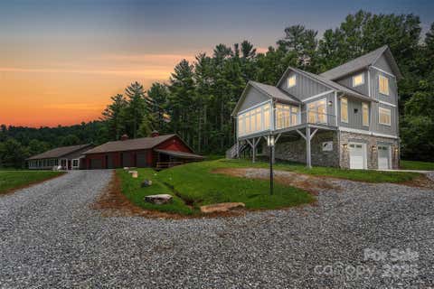 Photo of 326 Golden Valley Drive, Hendersonville, NC 28792 (MLS # 4285269)
