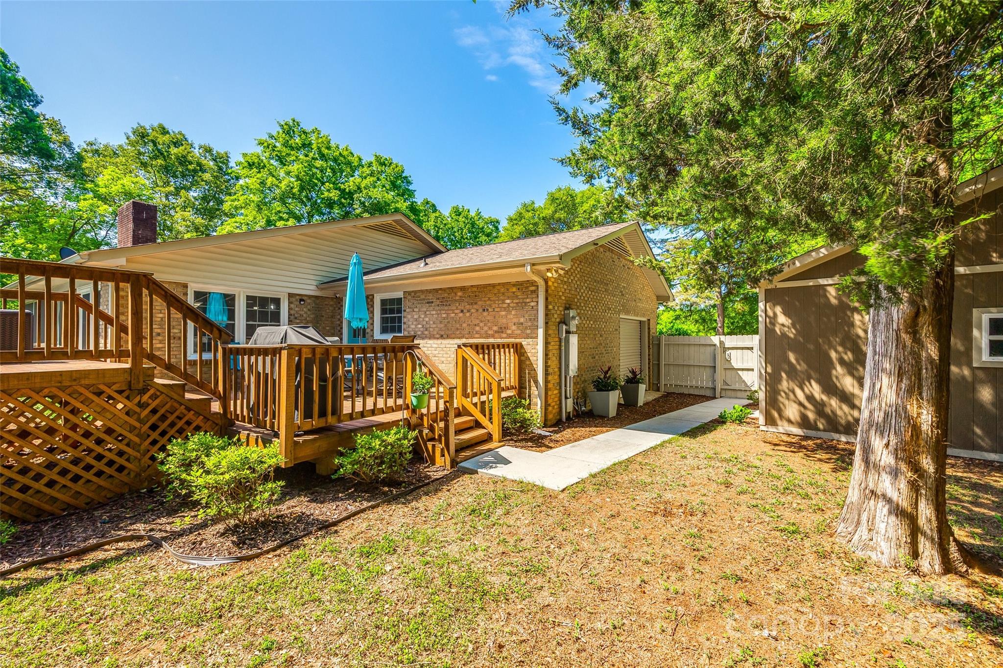 Kanawha Hill - Residential