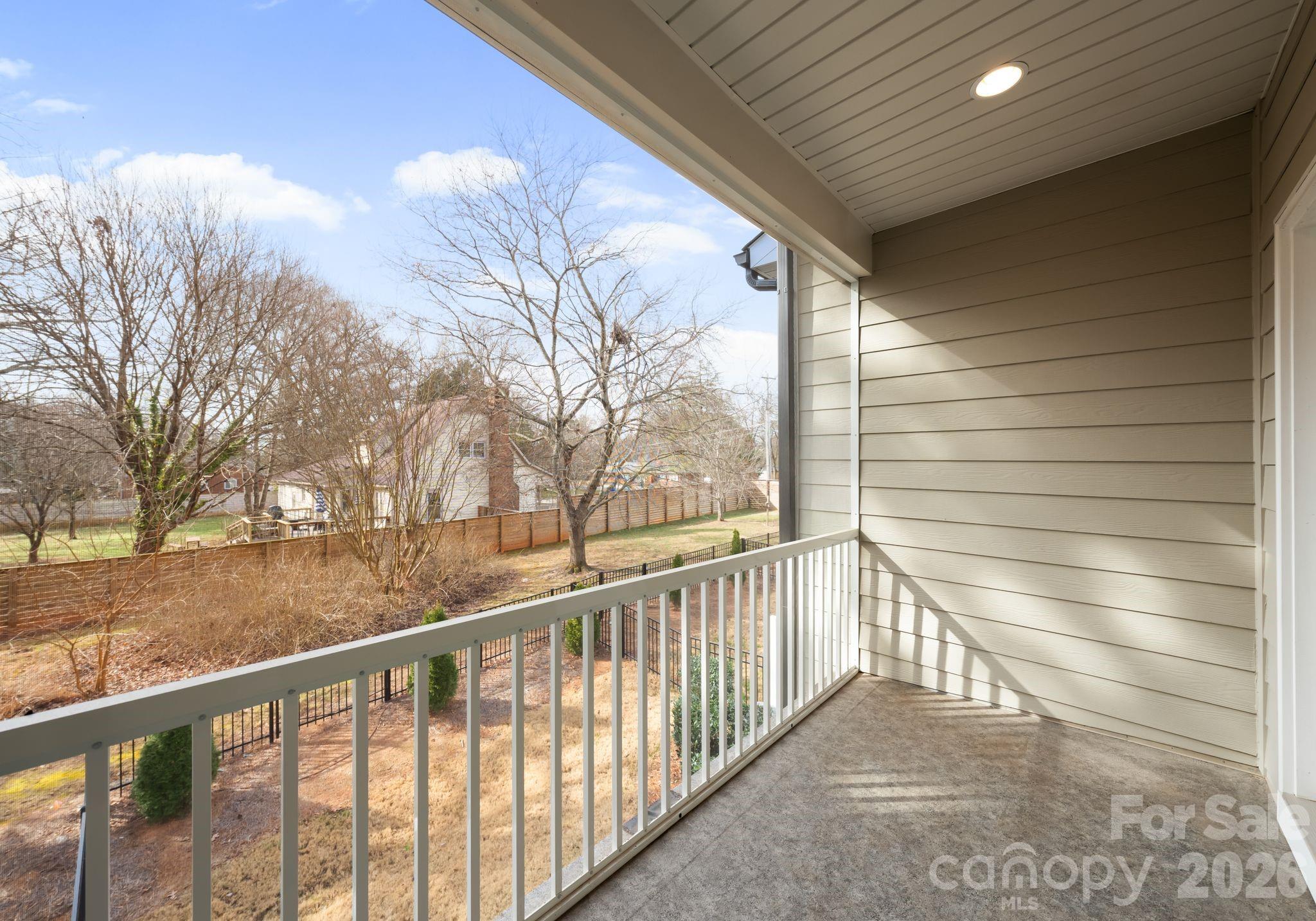 Washam Potts - Residential