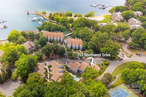 753 Southwest Drive Davidson NC 28036