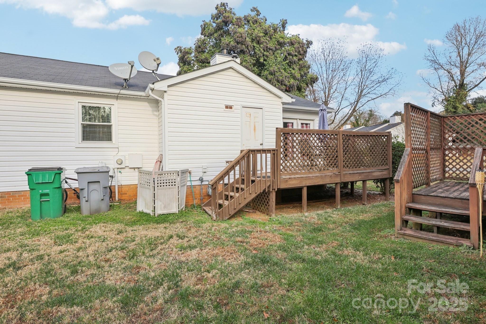 6042 Crape Myrtle Lane