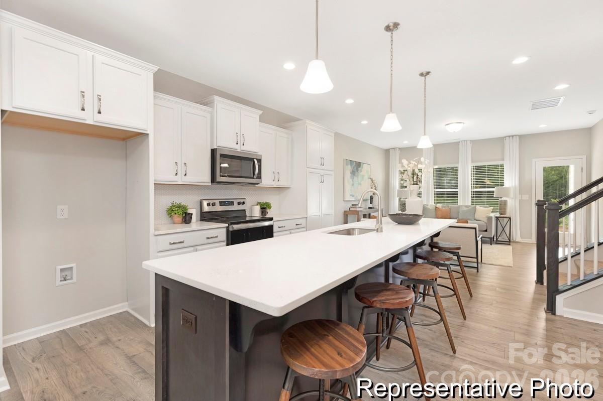 160 Peak View Road 14p