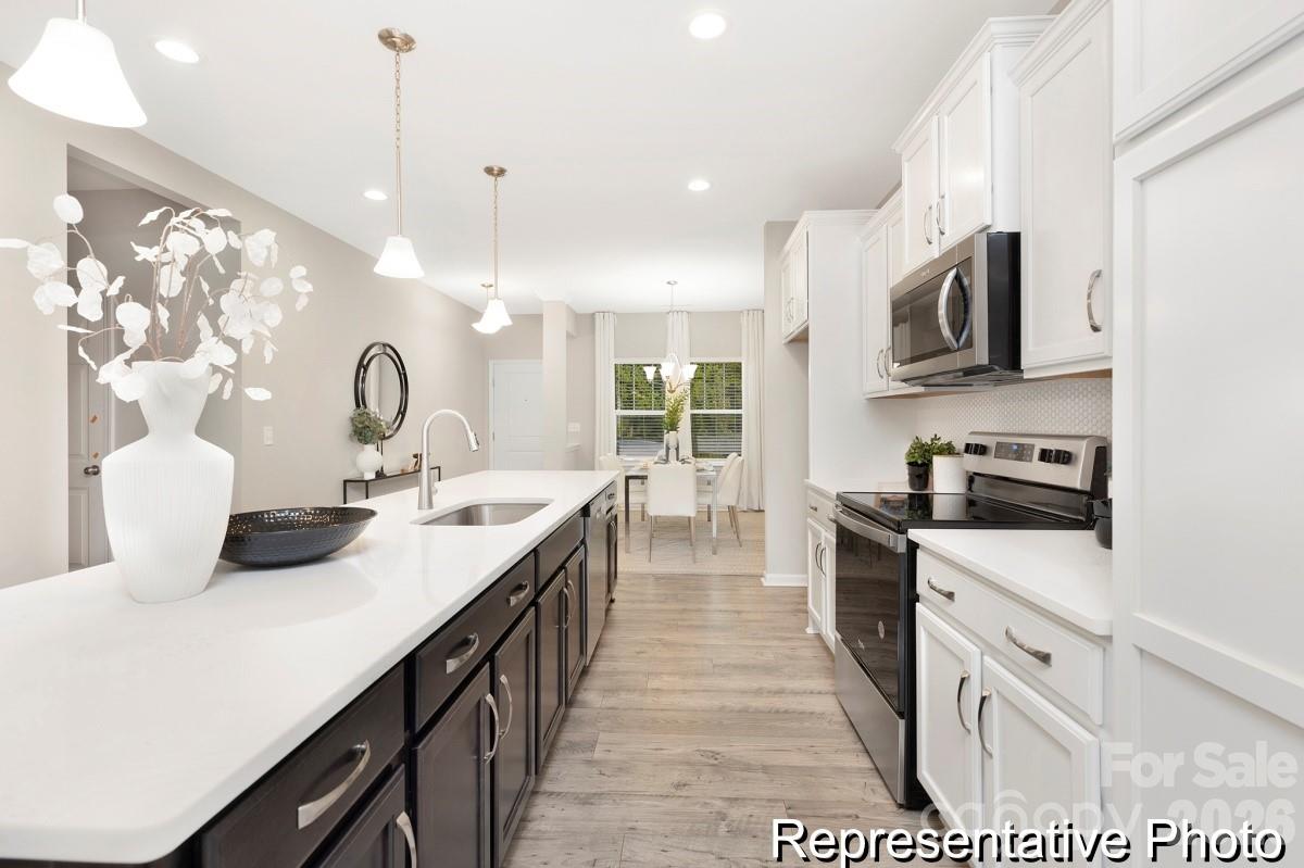 160 Peak View Road 14p