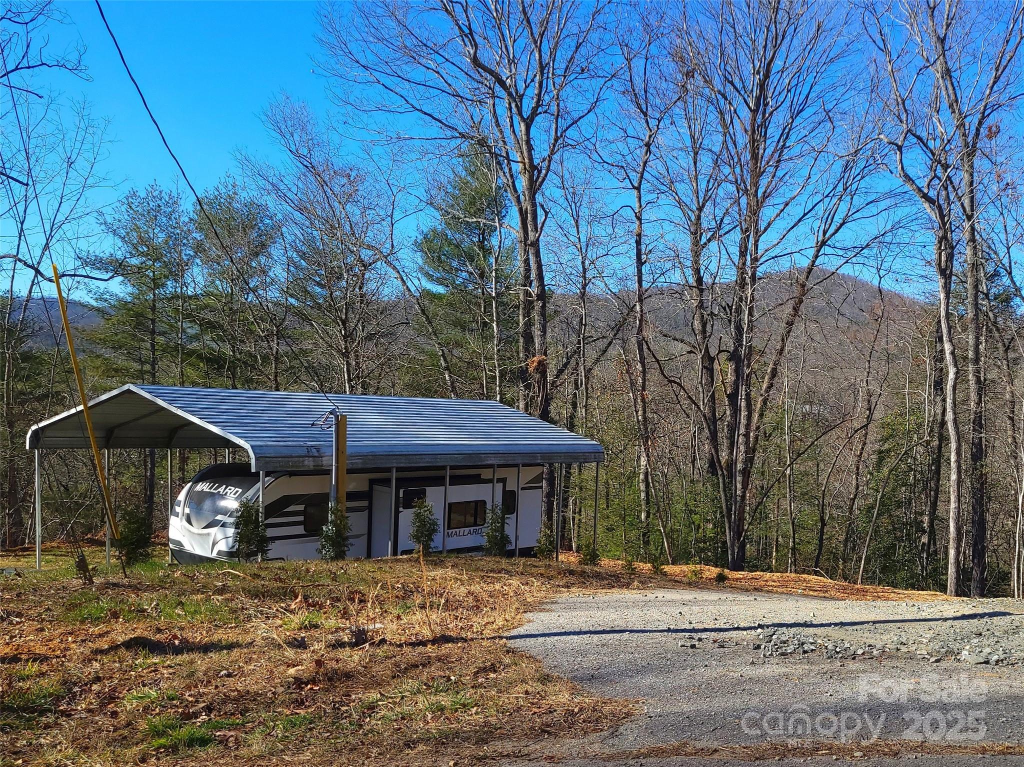 624/586 Turkey Pen Gap Road