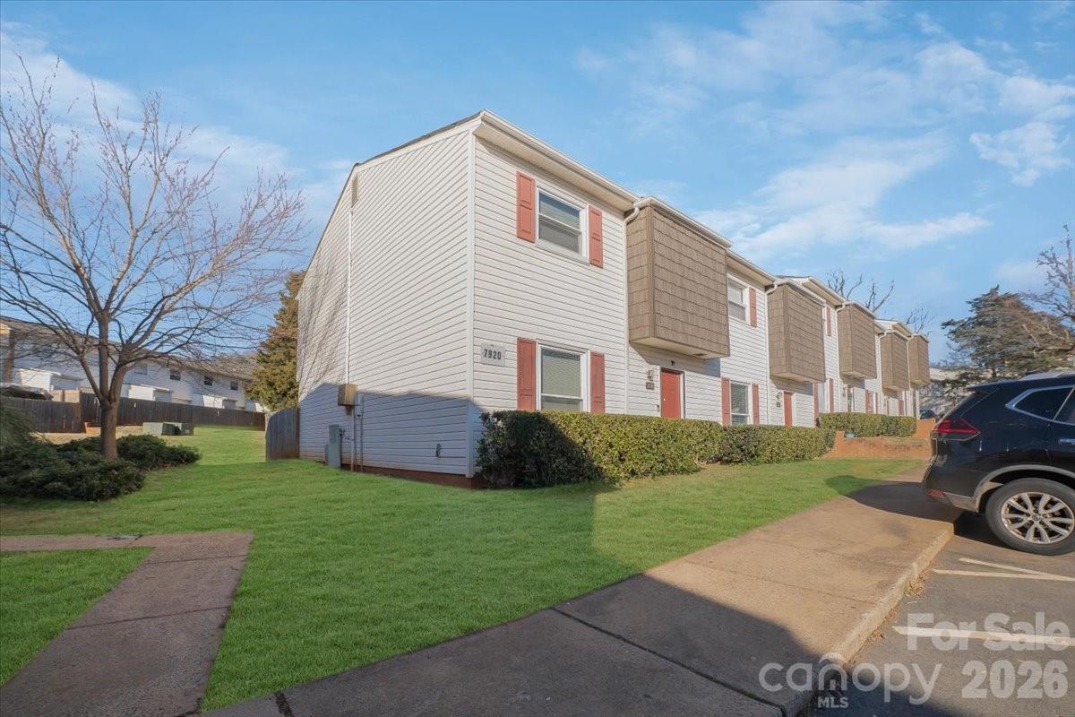 7920 Shady Oak Trail