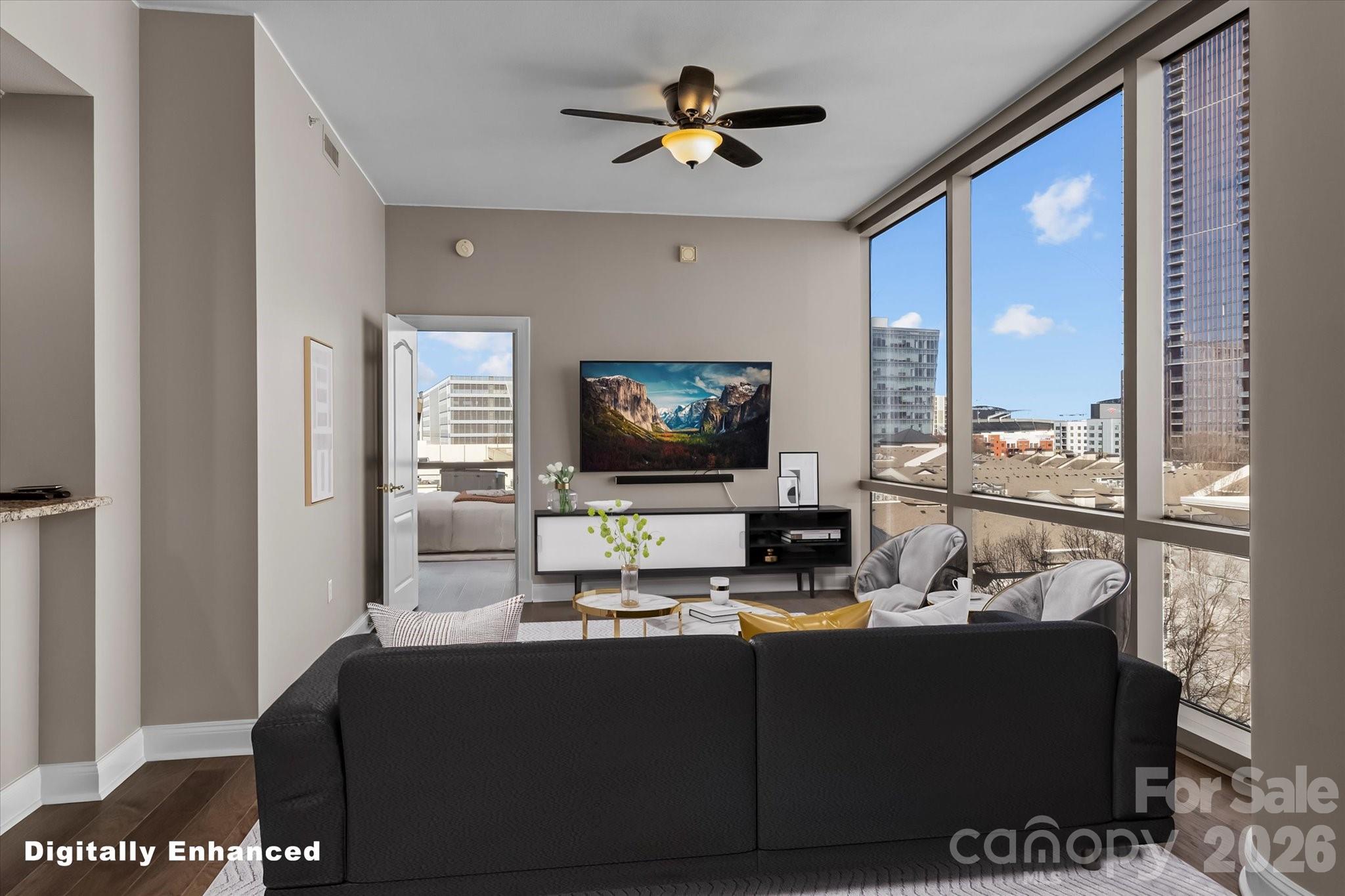 315 Arlington Avenue 906