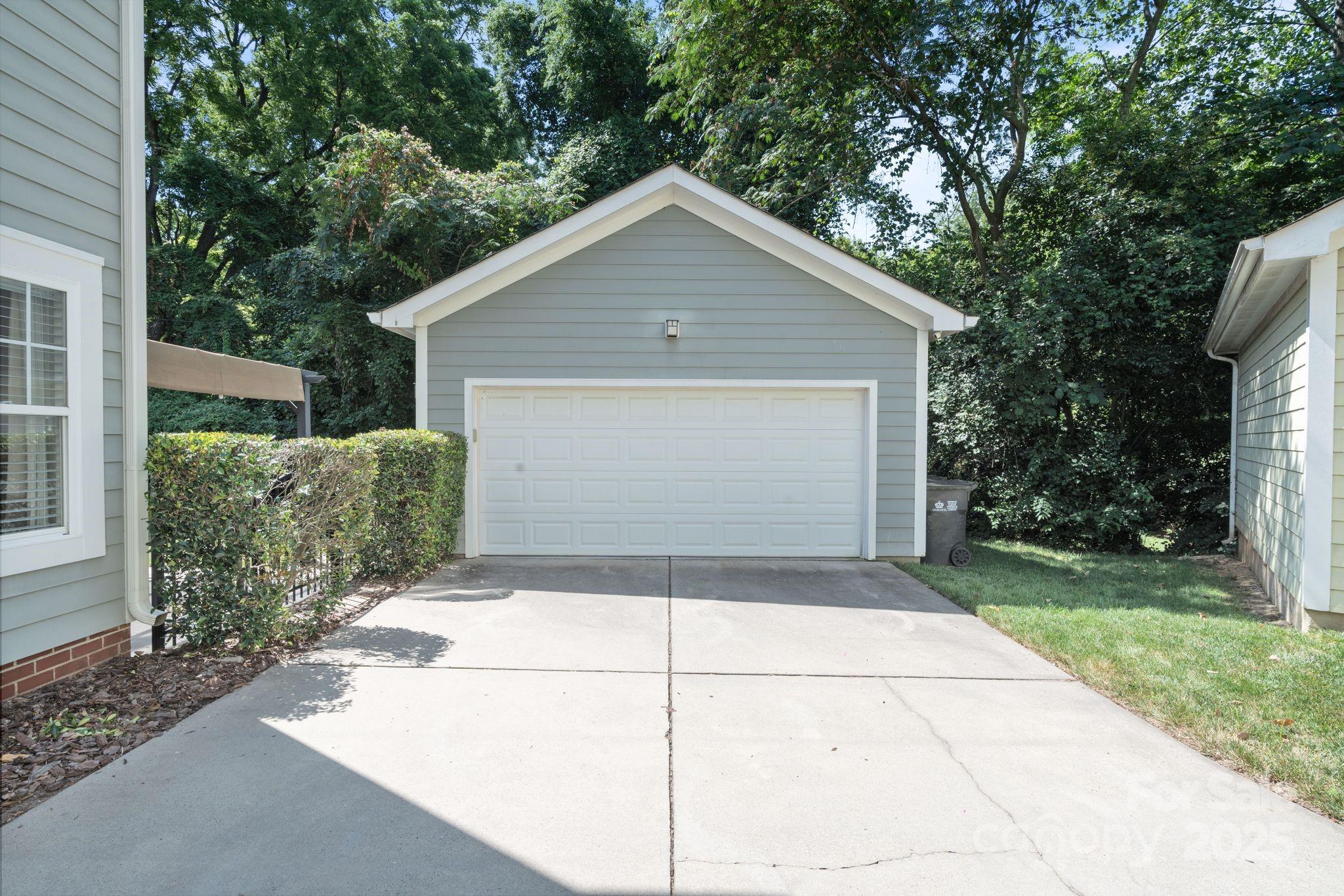 1949 Lela Avenue