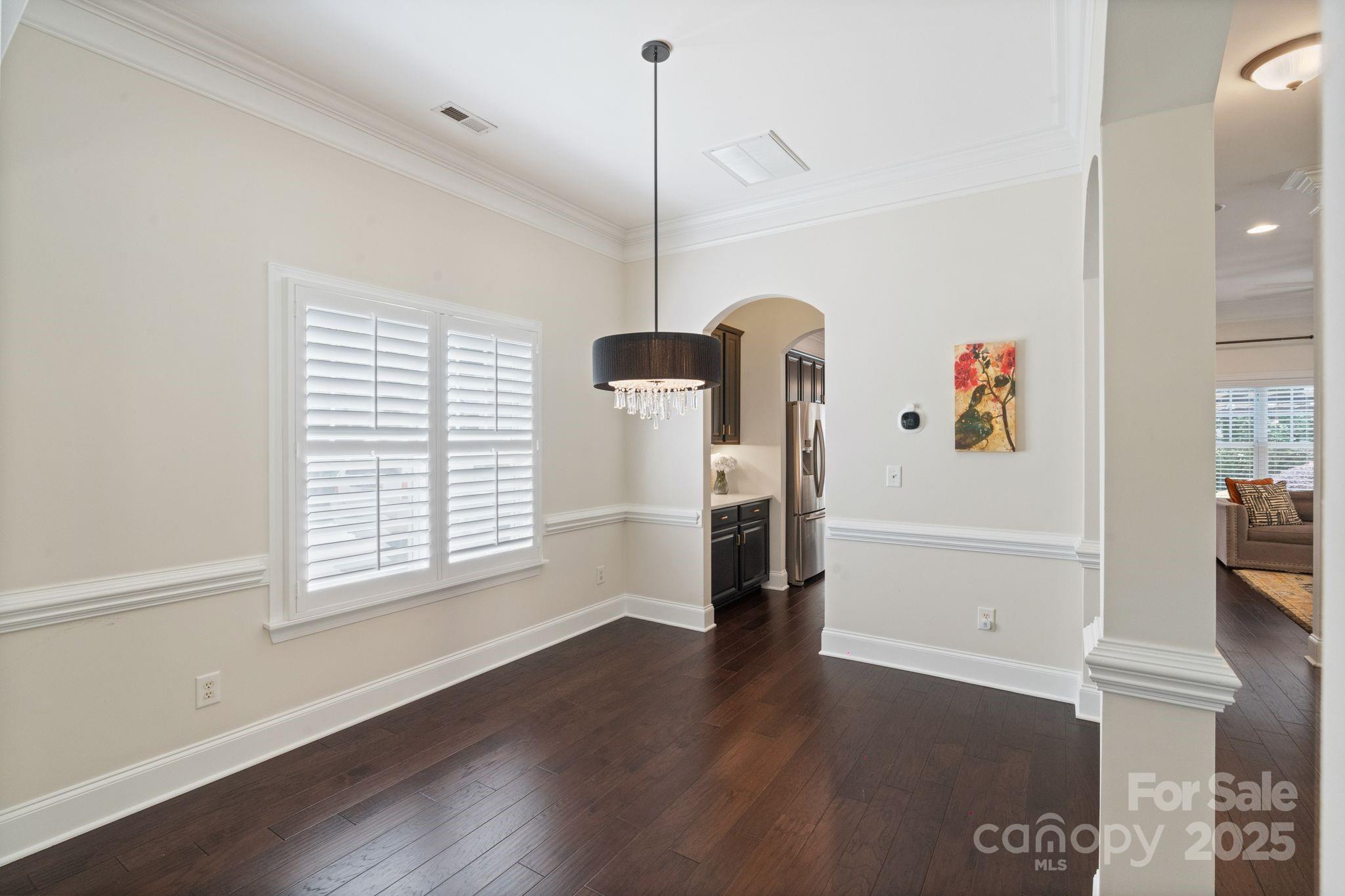 1949 Lela Avenue