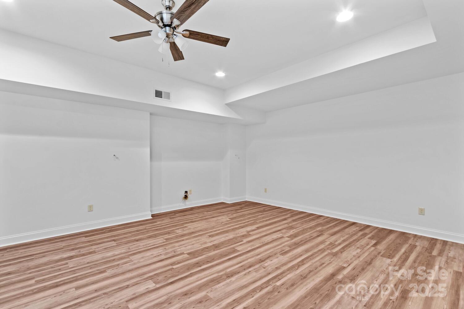 The Cove at Chesapeake Pointe - Residential