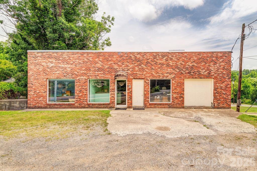 1100-1104 Montreat Road
