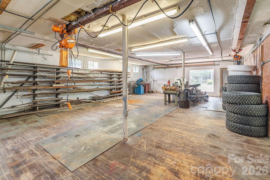1100-1104 Montreat Road