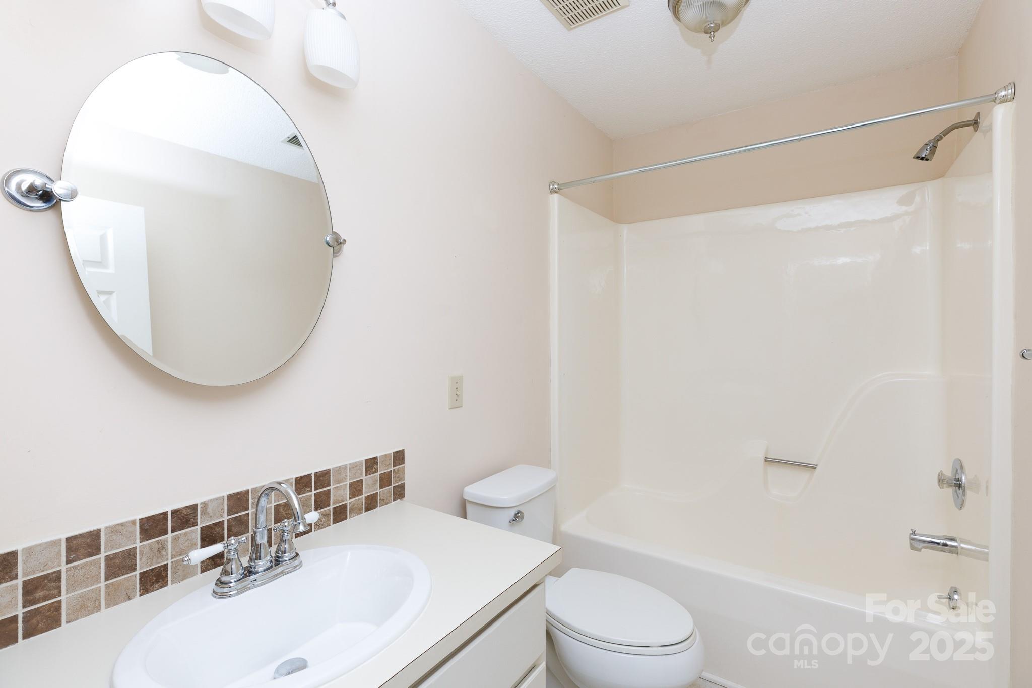 Olde Pointe - Residential