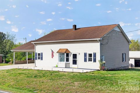 4163 Horseshoe Bend Road Hudson NC 28638