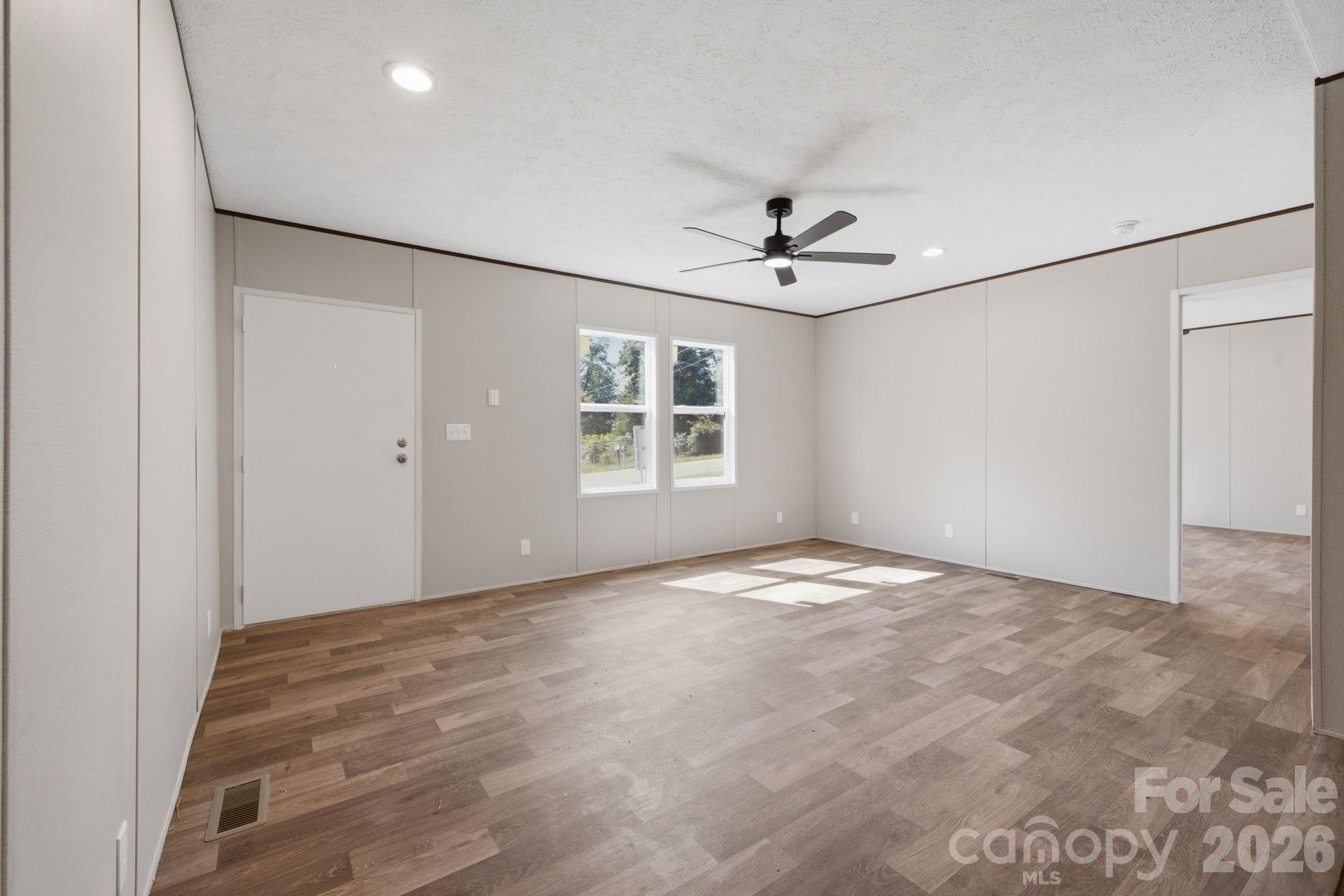 1028 Dorset Lane