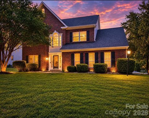 Photo of 6102 Tesh Court, Charlotte, NC 28269 (MLS # 4400291)