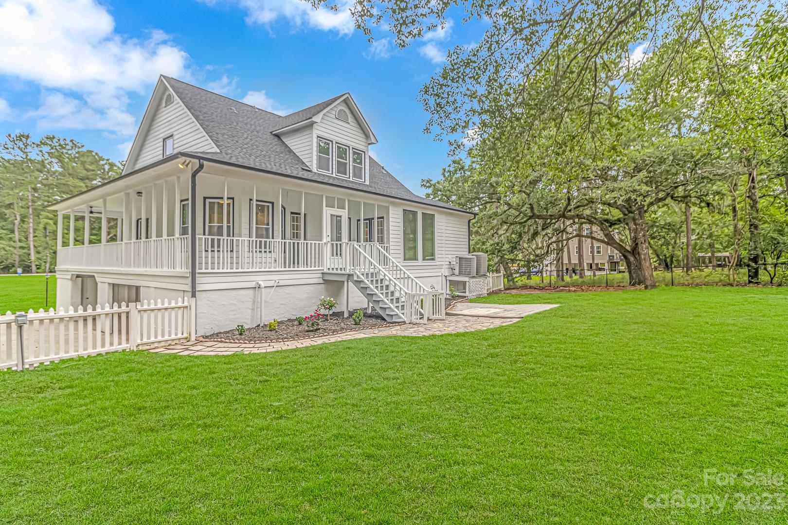 Gray Oaks Estates - Residential