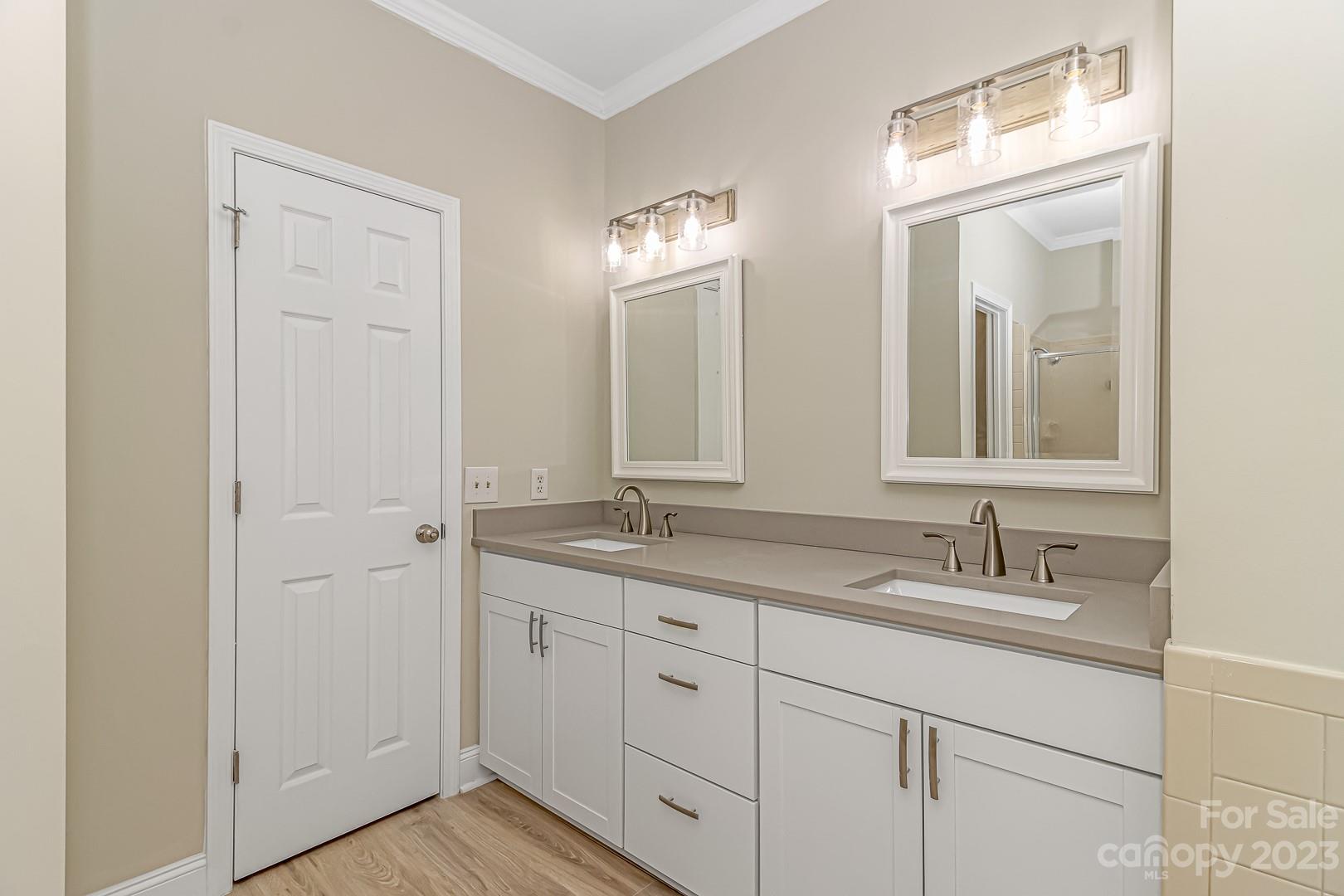 Gray Oaks Estates - Residential