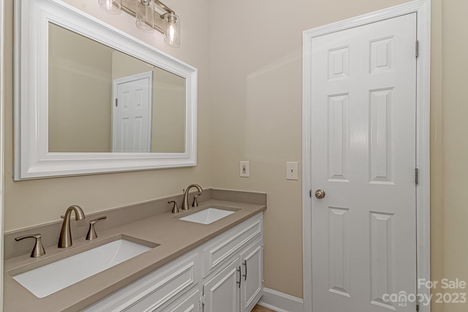 Gray Oaks Estates - Residential