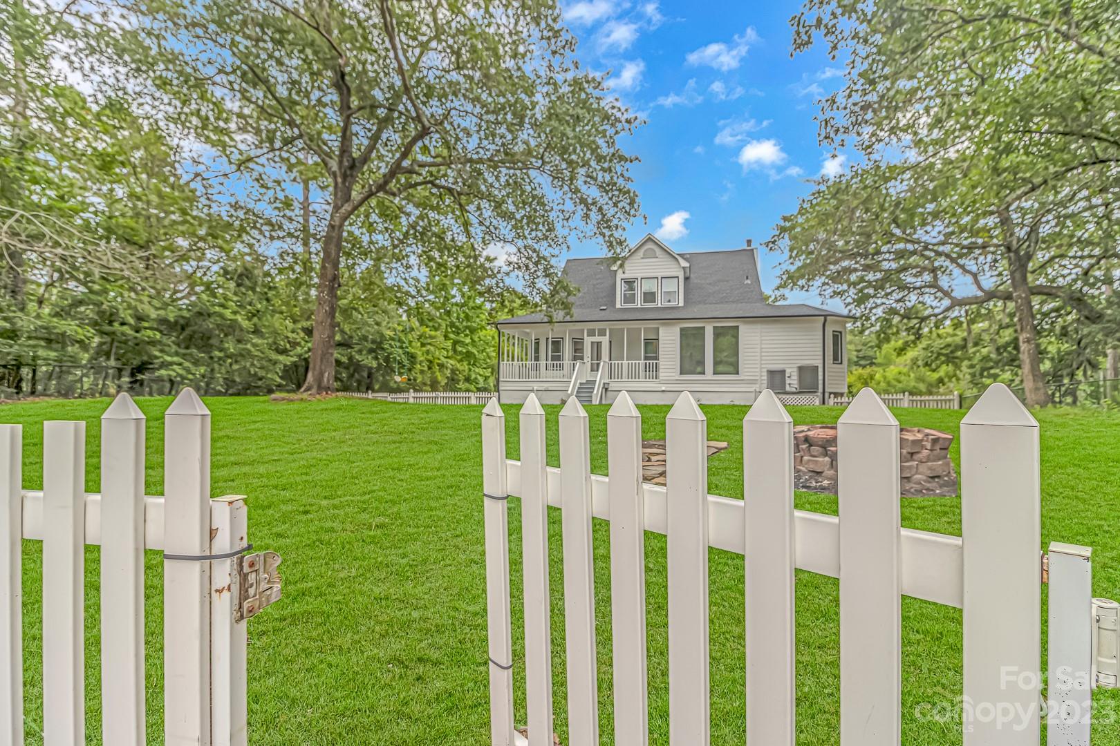 Gray Oaks Estates - Residential