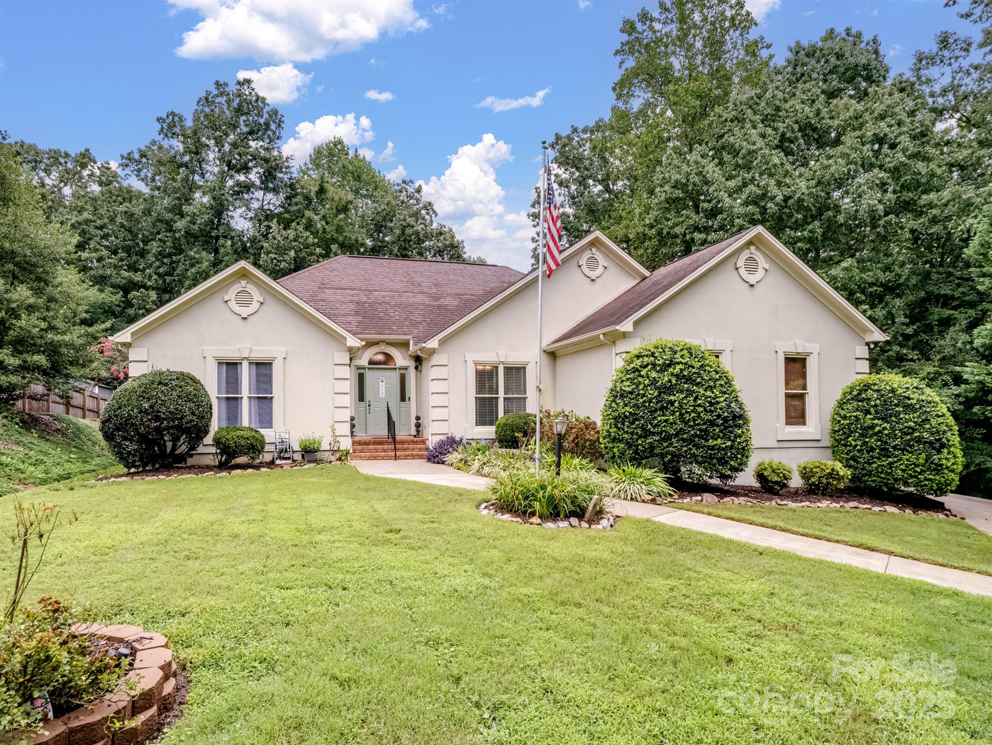 202 Woodridge Drive