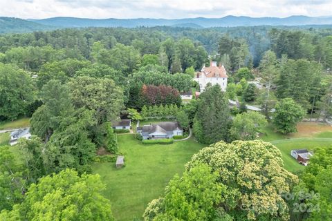 A home in Hendersonville