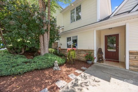 8 Beekeeper Trail Swannanoa NC 28778