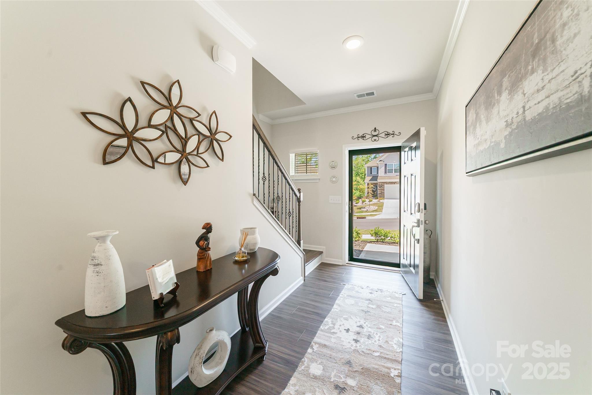 Charlotte, North Carolina 28278, United States, 4 Bedrooms Bedrooms, ,3 BathroomsBathrooms,Residential,Under Contract,112278