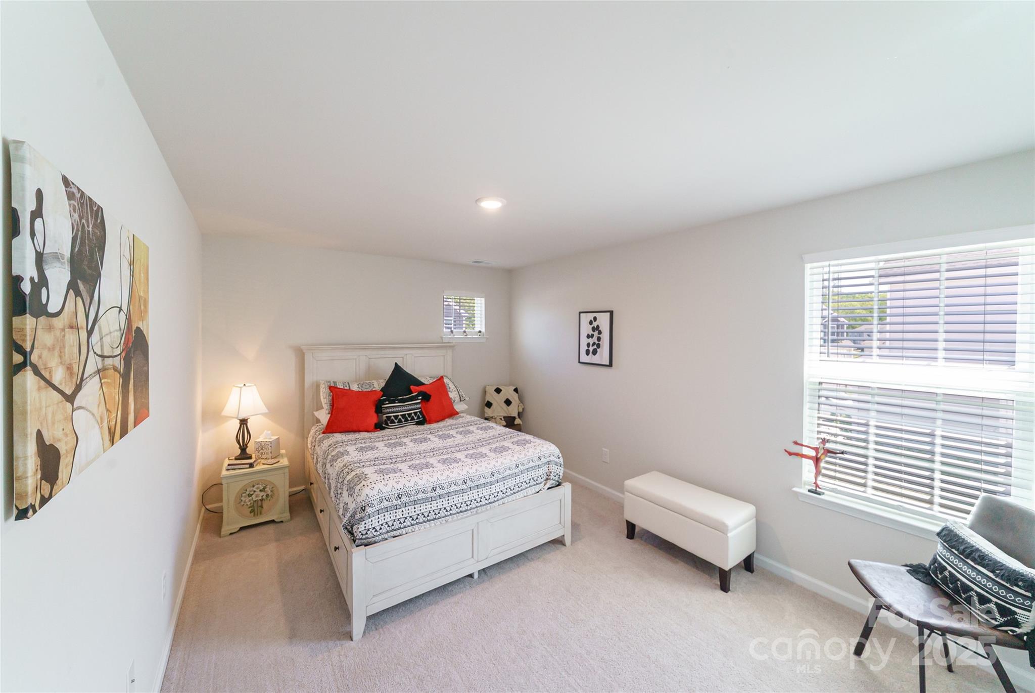 Charlotte, North Carolina 28278, United States, 4 Bedrooms Bedrooms, ,3 BathroomsBathrooms,Residential,Under Contract,112278