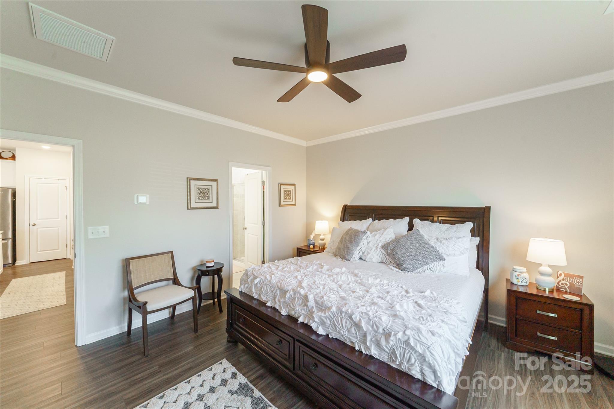 Charlotte, North Carolina 28278, United States, 4 Bedrooms Bedrooms, ,3 BathroomsBathrooms,Residential,Under Contract,112278