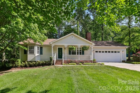 Photo of 144 Mills Forest Lane, Mooresville, NC 28117 (MLS # 4377313)