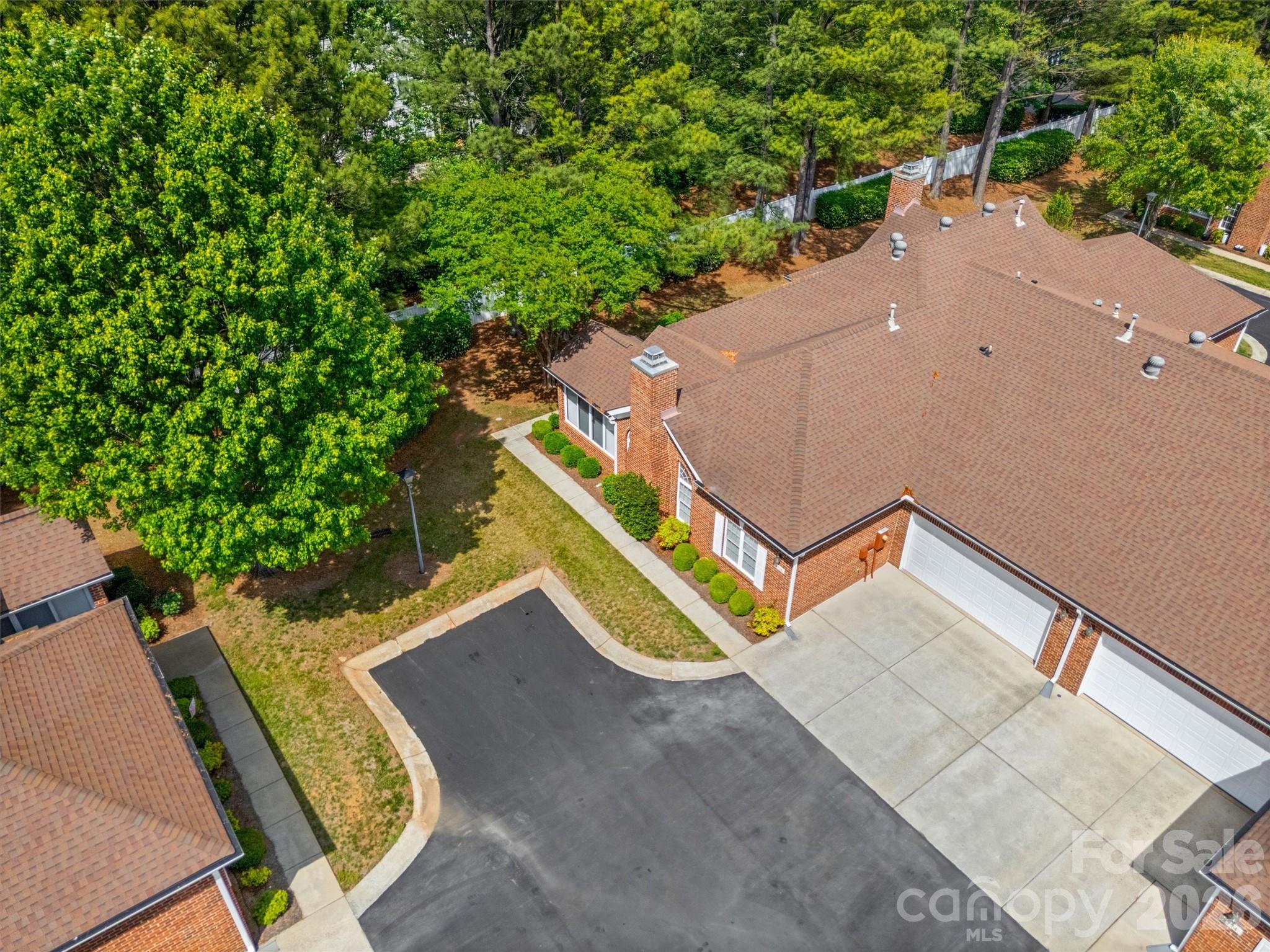 Windsor Oaks - Residential