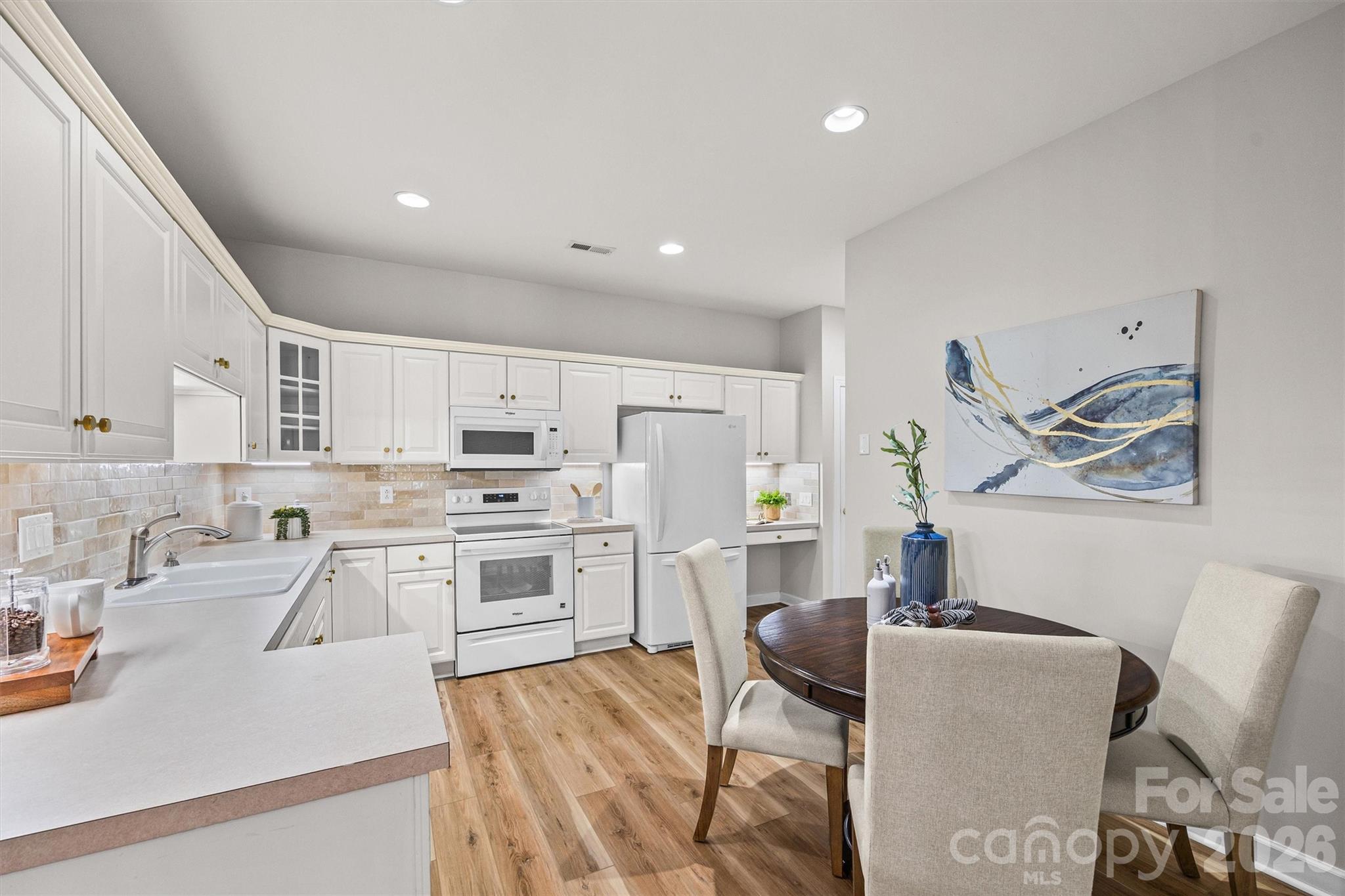 Windsor Oaks - Residential